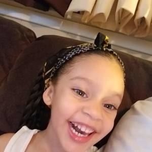 Meet your Posher, Sherita